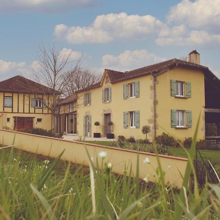 Maison D'Hotes Le Courty Blousson-Sérian Exterior foto
